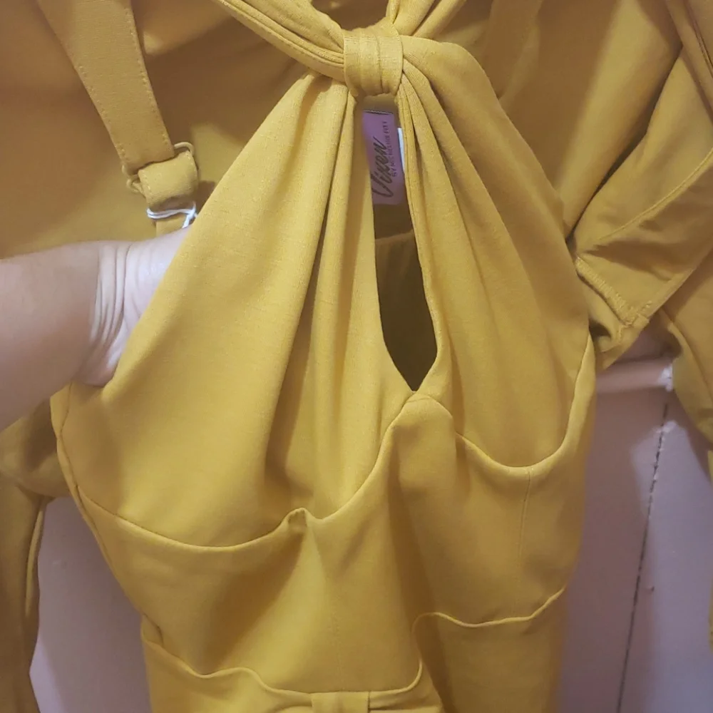 Vixen golden era dress - size S - Picture 4 of 4